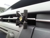Prius-Support-Téléphone-Tetrax-Xway-1.jpg