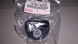 Toyota-Bouchon-Huile-Moteur-0W-20-1.jpg