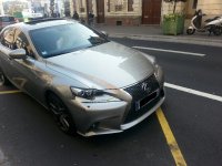Lexus_IS300h_Gris_Taxi_Hybride.jpg
