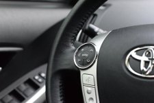 Ornement_Chromé_Volant_Toyota_Carmate_Prius3.JPG
