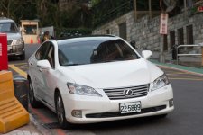 Lexus_ES_Taiwan.jpg