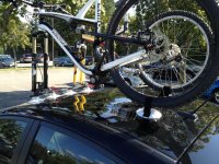 Prius_3_Sea_Sucker_Porte_Vélo_Toit.jpg