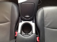 Cale_Vide_Poche_Toyota_Prius_3_Sièges_Avant.jpg