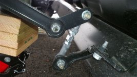 Kenstyle_Correction_Assiette_Automatique_Prius_3_installation.jpg