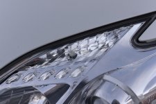Prius_3_Feu_Position_PIAA_LED_6000K_T10.JPG