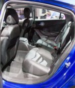 Chevrolt_Volt_2_2015_Siège_Arrière_1.jpg