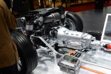 Audi_Q7_e-Tron_Quattro_Motorisation_Hybride.JPG