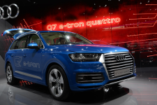 Audi_Q7_e-Tron_Quattro.png