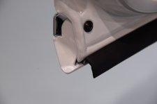 Volkswagen_Passat_GTE_joint_bas_portière.JPG