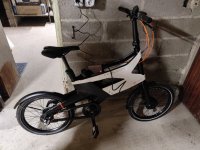 Peugeot_AE21_vélo_recharge_électrique.jpg