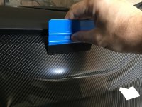 4-Tutoriel_Covering_Carbone_tableau_Bord_Toyota_Auris.jpg