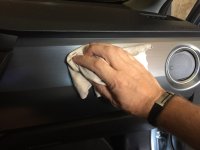 1-Tutoriel_Covering_Carbone_tableau_Bord_Toyota_Auris.jpg