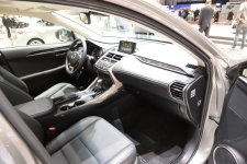 Lexus_NX300h_intérieur_avant.JPG