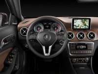2015-Mercedes-Benz-GLA-intérieur.jpg