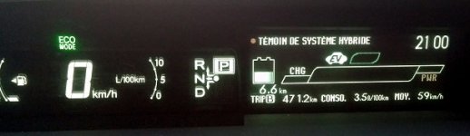 aller-retour sur route avec bouchons.jpg aller-retour sur route avec bouchons.jpg