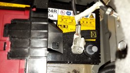 Toyota_Prius_2_Tutoriel_Dégrippage_Frein_Arrière_2.jpg Toyota_Prius_2_Tutoriel_Dégrippage_Frein_Arrière_2.jpg