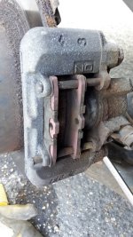 Toyota_Prius_2_Tutoriel_Dégrippage_Frein_Arrière_3.jpg Toyota_Prius_2_Tutoriel_Dégrippage_Frein_Arrière_3.jpg