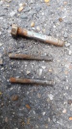 Toyota_Prius_2_Tutoriel_Dégrippage_Frein_Arrière_5.jpg Toyota_Prius_2_Tutoriel_Dégrippage_Frein_Arrière_5.jpg