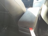 Installation_Accoudoir_Toyota_Prius_2012_2.jpg Installation_Accoudoir_Toyota_Prius_2012_2.jpg