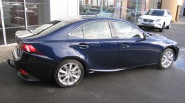 Lexus_IS_300h_Executive_Bleu_Lazuli_17_pouces_4.jpg