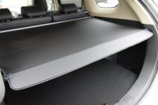 @hybridlife.org_Outlander_PHEV_2016_Coffre_Rideau.JPG