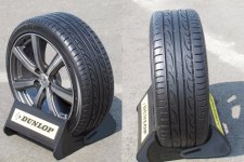 Pneu_Dunlop_Le_Mans_LM704.jpg