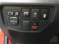Bouton_Toyota_VSC_OFF_Prius.jpg Bouton_Toyota_VSC_OFF_Prius.jpg