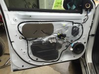 Mitsubishi_Outlander_PHEV_portière_insonorisation_origine.jpg