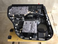 Mitsubishi_Outlander_PHEV_portière_garniture_arrière.jpg