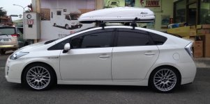 Whispbar -Toyota Prius et Atera Certo.jpg