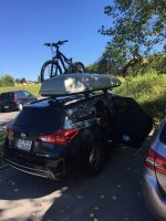 Toyota Auris TS Coffre de toit vélo.JPG