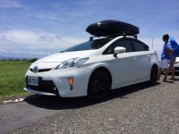 Prius - Yakima Skybox Pro 16s.jpg