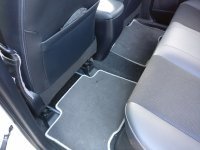 Toyota_RAV4_Tapis_Arrière.jpg