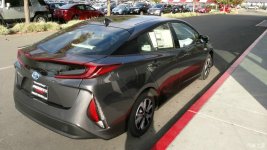 Essai Prius 4 rechargeable Etats Unis.jpg