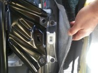 Toyota Prius 3 châssis raidisseur banquette arrière - 1.jpg