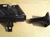 61063-05010 Renfort Toyota Avensis - 2.jpg