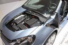 Volkswagen Golf 6 - Insonorisation capot moteur.jpg