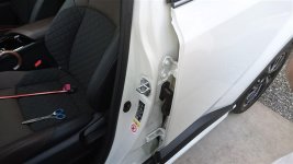 Toyota C-HR joint d'étanchéité avant - 1.jpg