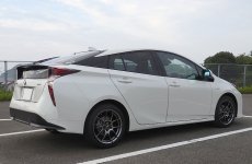 Toyota_Prius_4_2016_BBS_RF_507_1.jpg Toyota_Prius_4_2016_BBS_RF_507_1.jpg