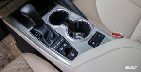 Toyota Camry hybride 2018 Modes EV ECO Normal Sport.jpg