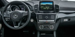 2017-Mercedes-Benz-GLS-SUV-Performance-and-Technology3_o.jpg