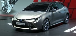 Toyota Auris Hybrid.JPG Toyota Auris Hybrid.JPG