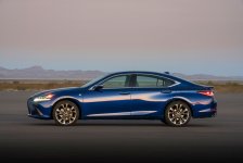 18-04-24-lexus-es-gallery-24.jpg